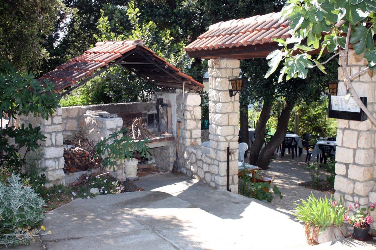 Apartments By The Sea Suha Punta, Rab - 5050 Kampor Exterior foto